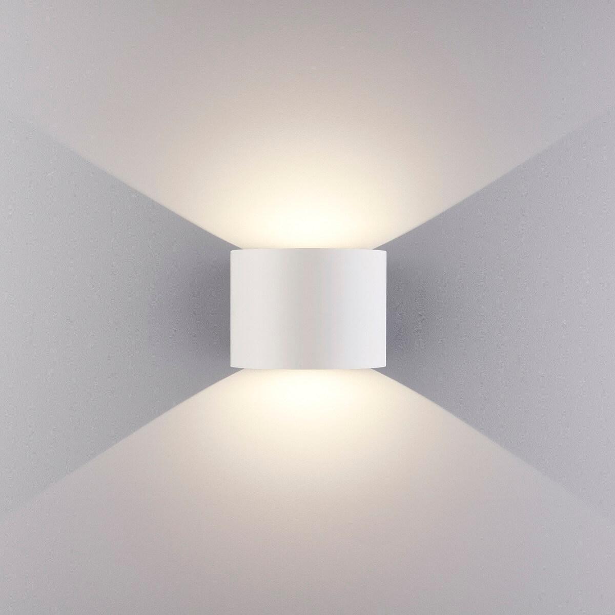 Уличный настенный светодиодный светильник Elektrostandard 1518 Techno LED Blade белый a038830