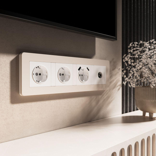 Рамка Werkel Split на 4 поста айвори/белый W0043066 4690389206092